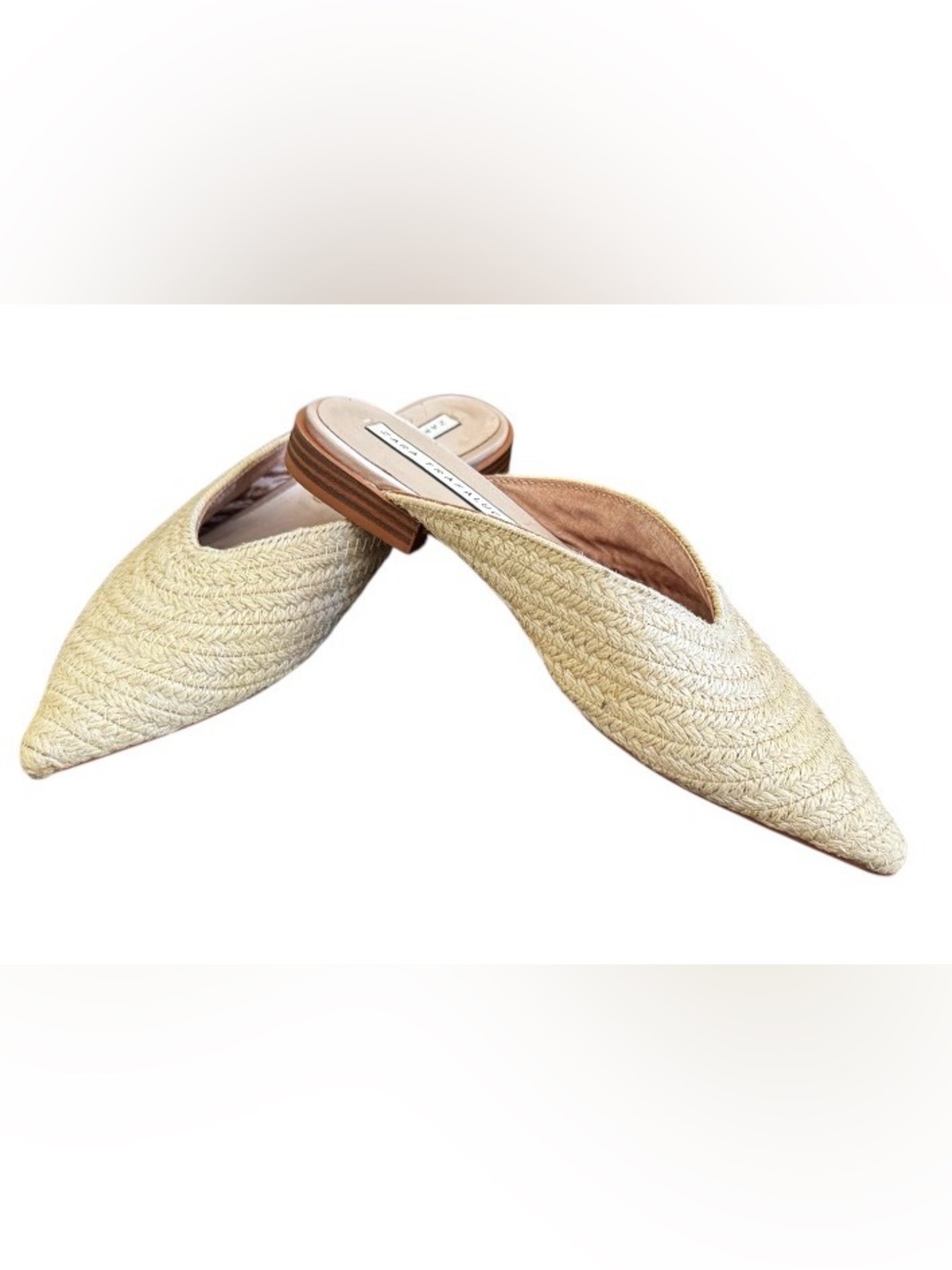 Zara size 5 (25) Flats Straw Woven Pointed Toe Mules Shoes Comfy Vacation